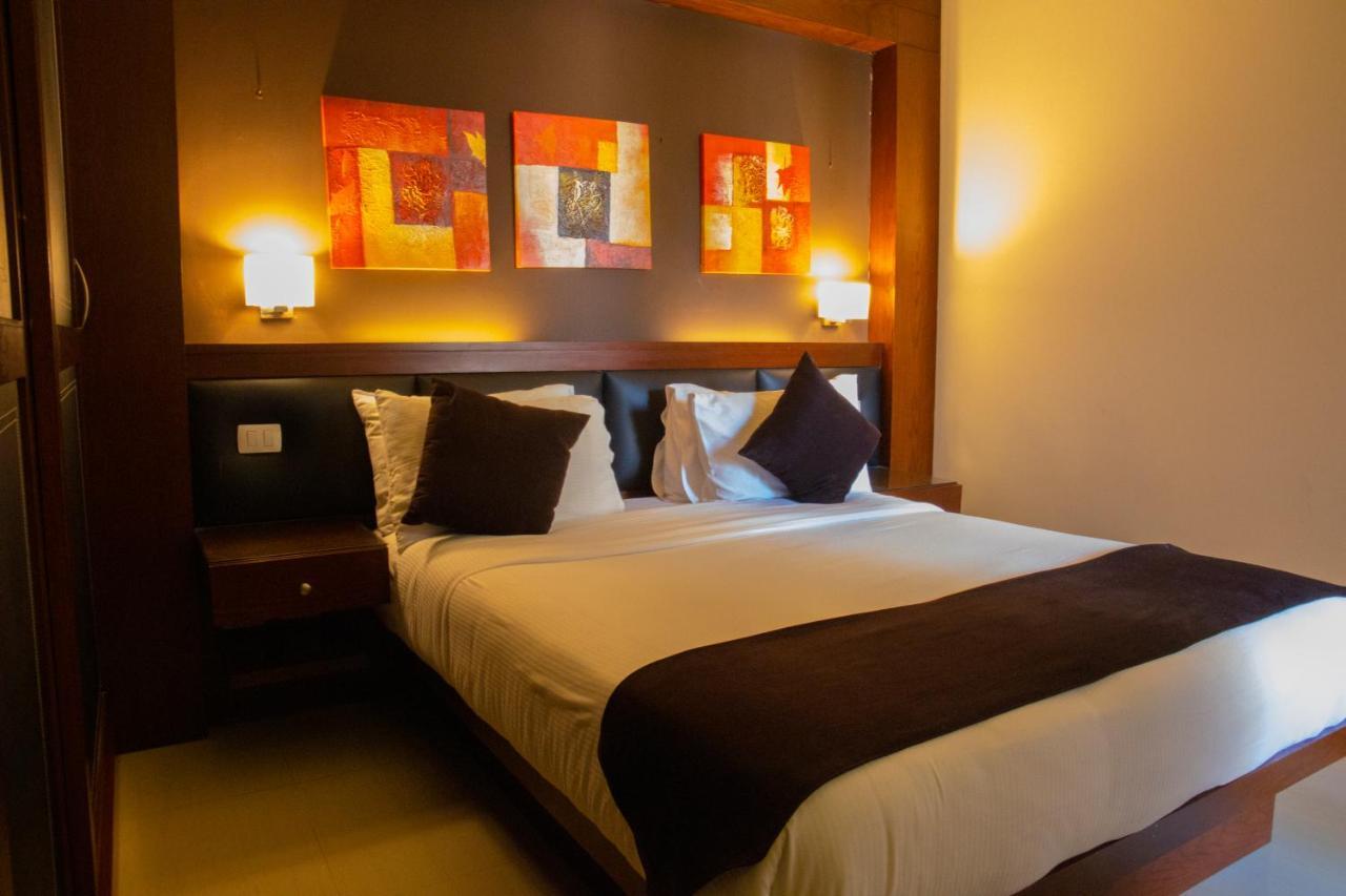 Panacea Suites Hotel 보르그 엘 아랍 외부 사진