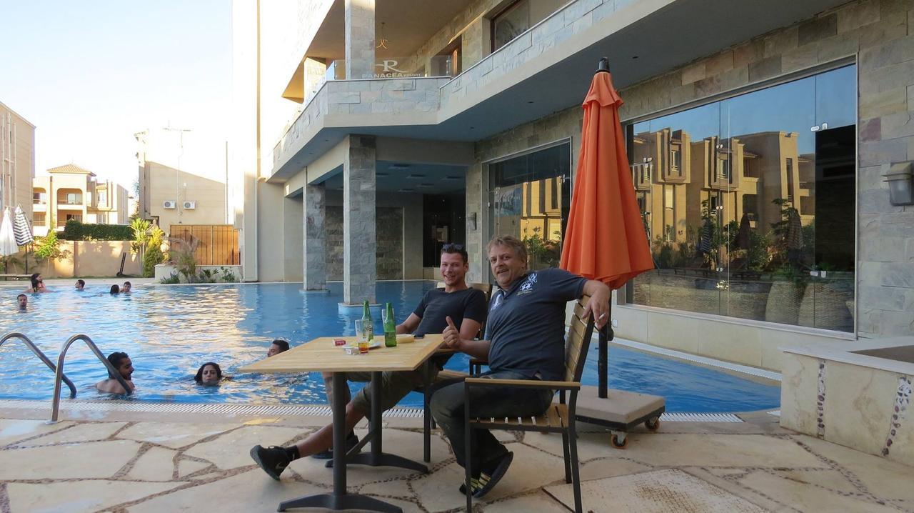 Panacea Suites Hotel 보르그 엘 아랍 외부 사진