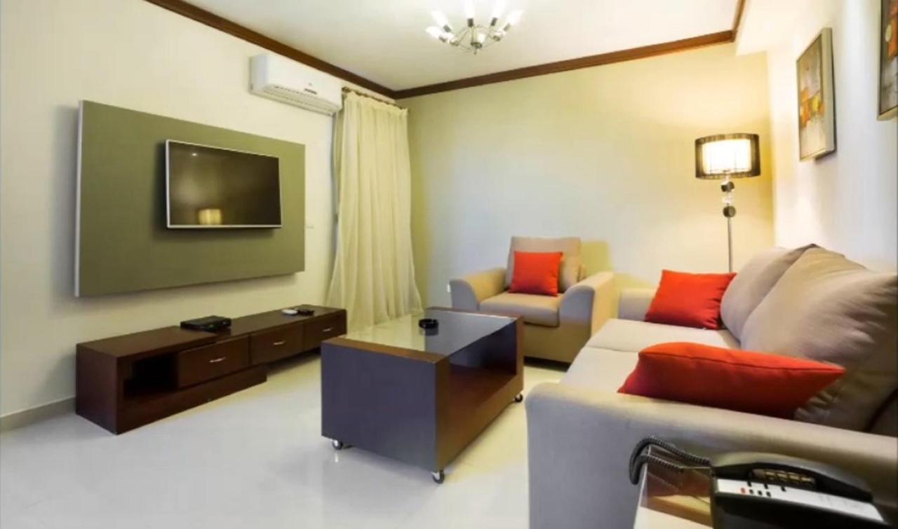 Panacea Suites Hotel 보르그 엘 아랍 외부 사진